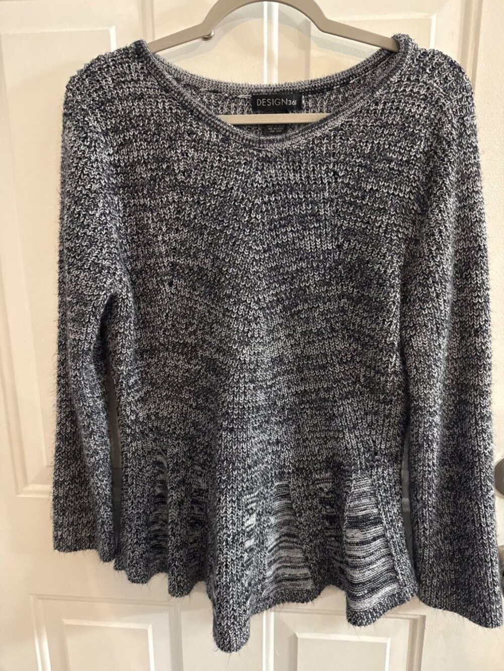 Design 365 Womens Gray Black Knit Sweater XL Acrylic Distressed Hem